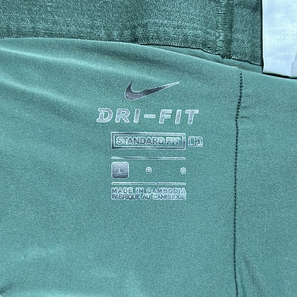 NIKE DRI Fit Running Athletic Short. Dark Green. Size Large Standard Fit. - Picture 7 of 10